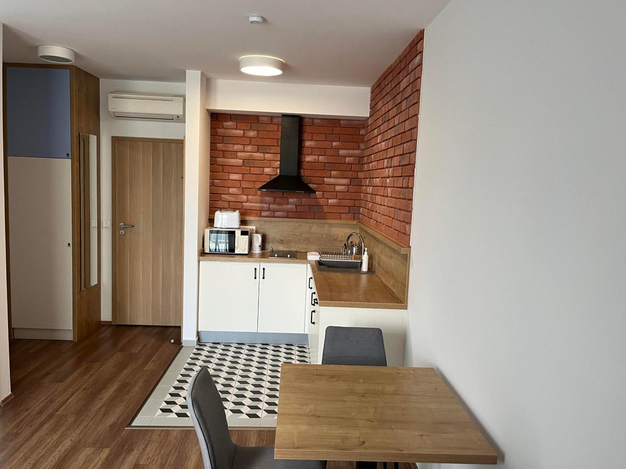 Berill Crystal Apartman Sárvár Buitenkant foto